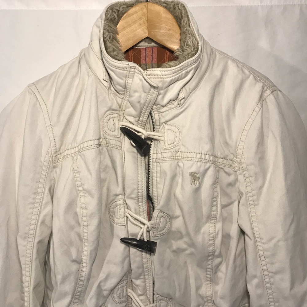 AF Duffle Coat In Off White - Picture 2 of 6
